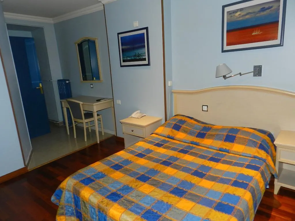 Antares Hostel Nice