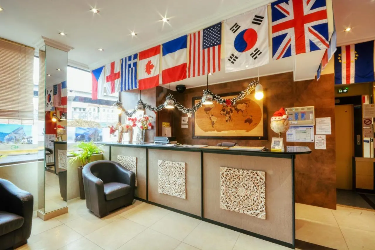 Antares Hostel Nice