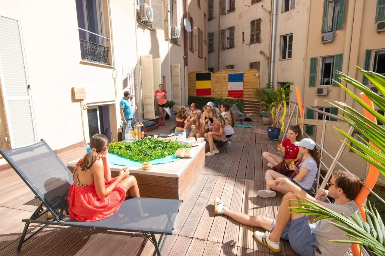 Antares Hostel Nice