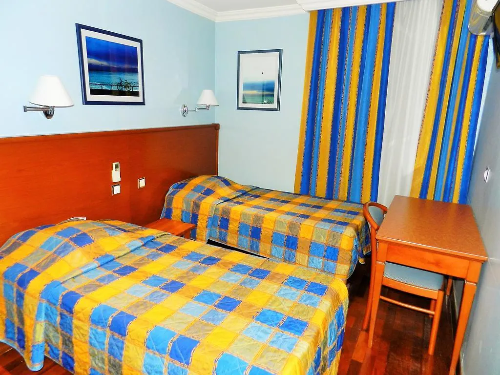 Antares Hostel Nice